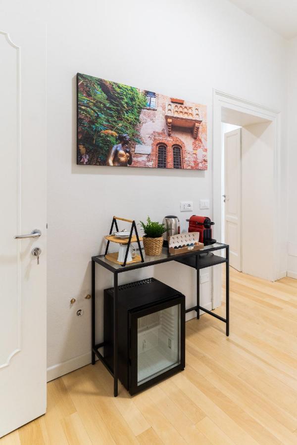Residenza Leoncino Hotel Verona Bagian luar foto